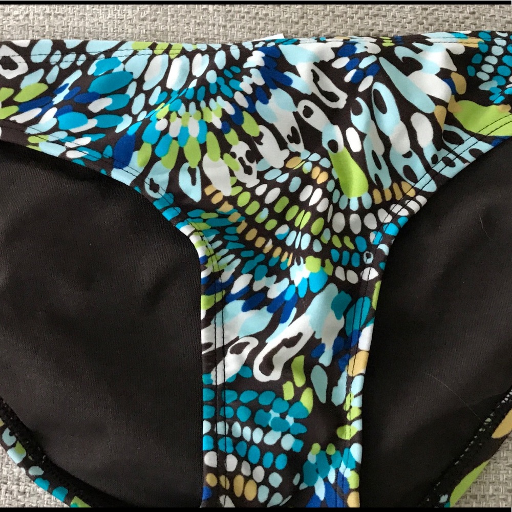 Gently used bathing suit bottom Size S